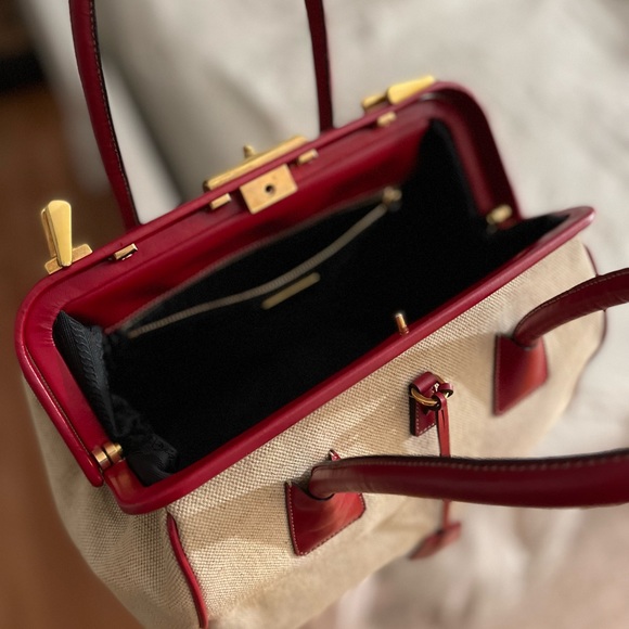 Authentic Prada bag - Picture 15 of 16